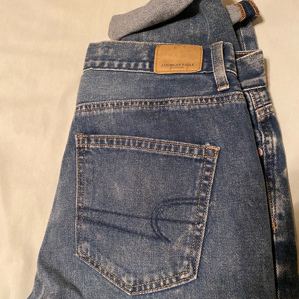 American Eagle Mom Jeans